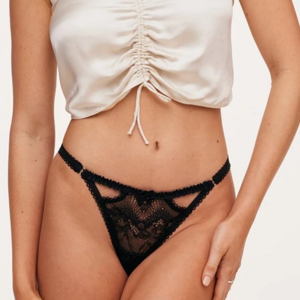 NWT Adore Me Kimmy Lace Thong Panty in Jet Black, L